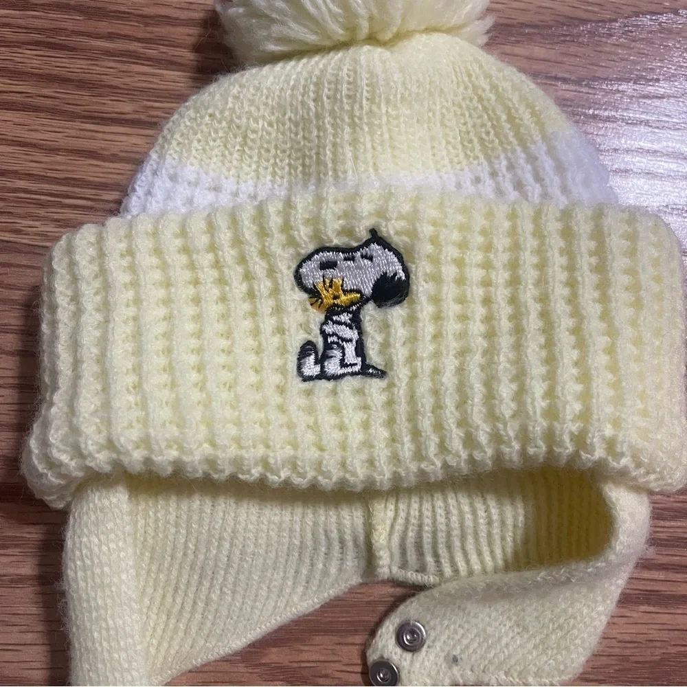 Vintage 1960s Snoopy Baby Hat & Mittens